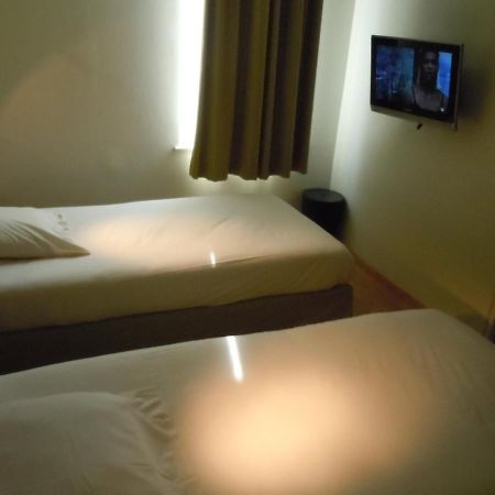 Отель Ibis Styles Amiens Cathedrale Экстерьер фото