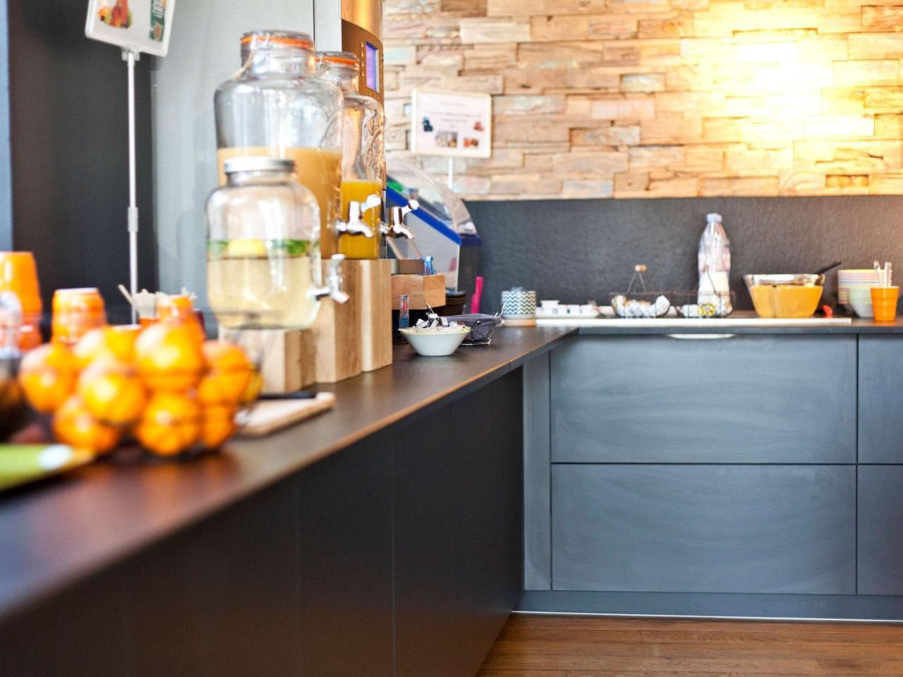 Отель Ibis Styles Amiens Cathedrale Экстерьер фото